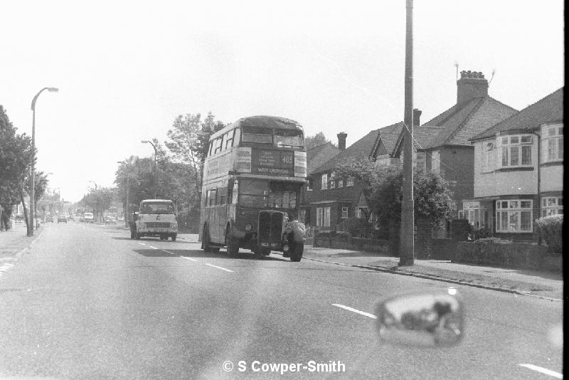 BW09,15, RT0604, 403, West Croydon, Chelsham, Aug 76.JPG