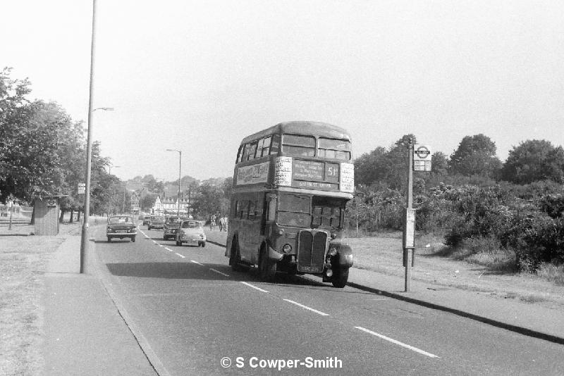 BW09,26, RT2071, 51A ,Green St Green, Green St Green, Aug 76.JPG