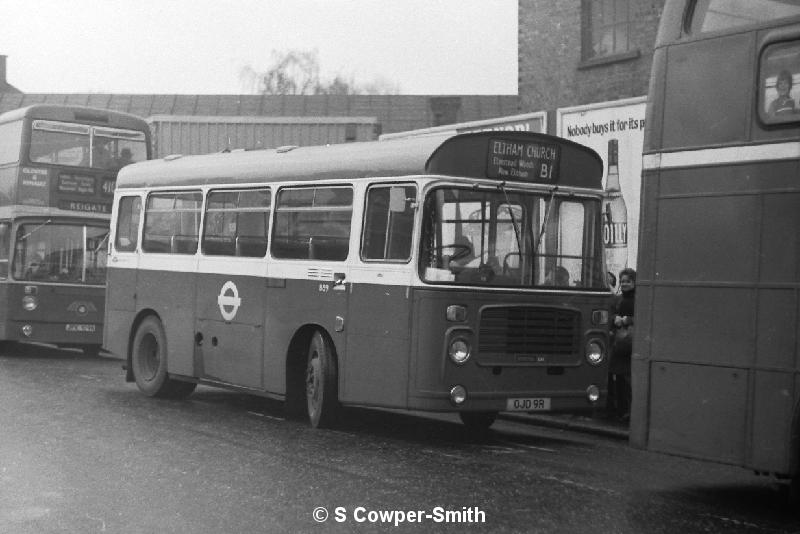 BW10,17, BS09, B1, Eltham Church, Bromley North, 011977.JPG