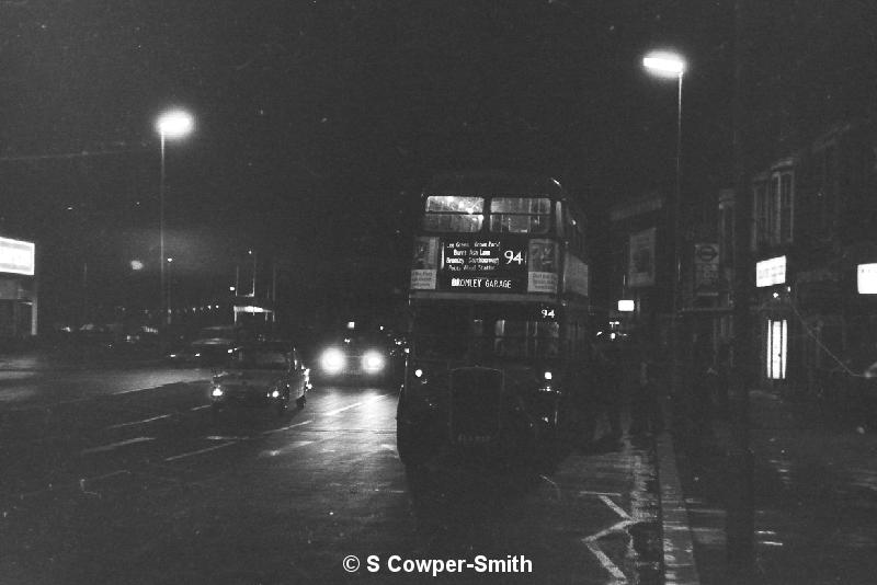 BW11,16,RT1560,94,Bromley Garage,Lee High Rd,021977.JPG