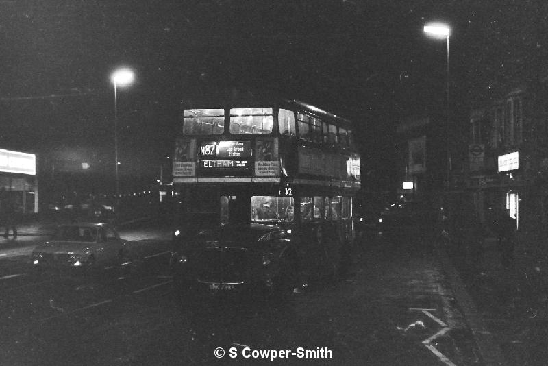 BW11,18,RML2729,N82,Eltham Well Hall Station,Lee High Rd,021977.JPG