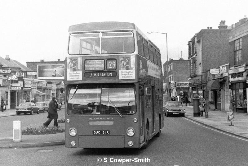 BW16,01,DMS2031,129,Ilford Station,Ilford,041977.JPG