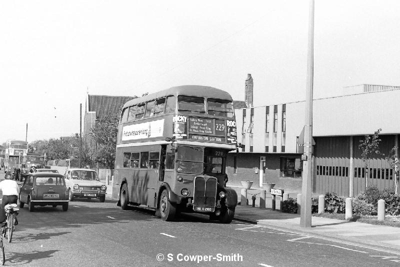 BW17,21,RT0449,229,ORPINGTON STATION, BEXLEYHEATH GARAGE,20051977.JPG