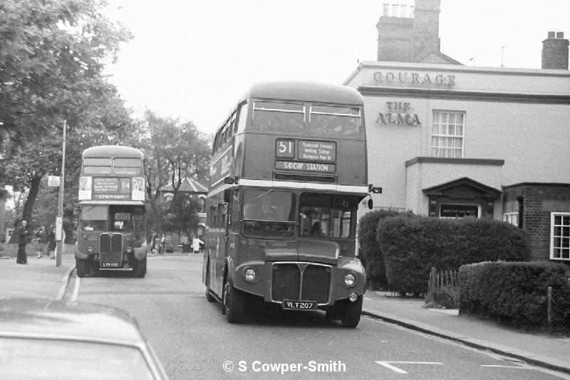 BW17,33,RM0207,51,SIDCUP STATION, SIDCUP ALMA ROAD,20051977.JPG