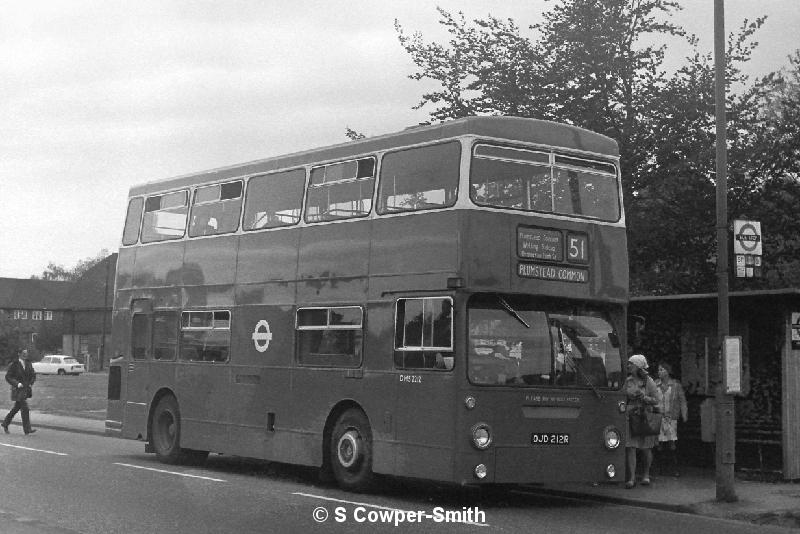 BW18,15,DMS2212,51,PLUMSTEAD COMMON,GREEN ST GREEN,21051977.JPG