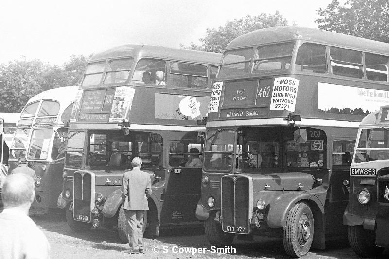 BW19,27,RT3148,,,HILLINGDON BUS GATHERING,071977.JPG