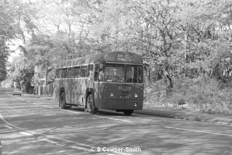 BW20,04,RF603,219,WEYBRIDGE STATION,WEYBRIDGE,JUNE 1977.JPG