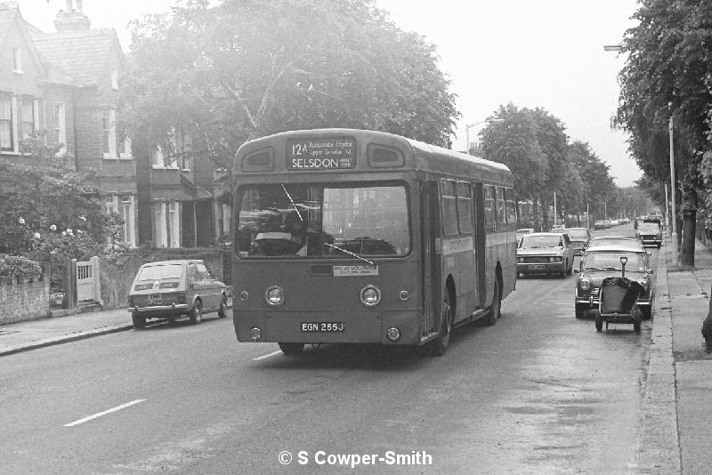 BW20,32,SMS265,12A,SELSDON FARLEY ROAD,BARRY RD,JUNE 1977.JPG