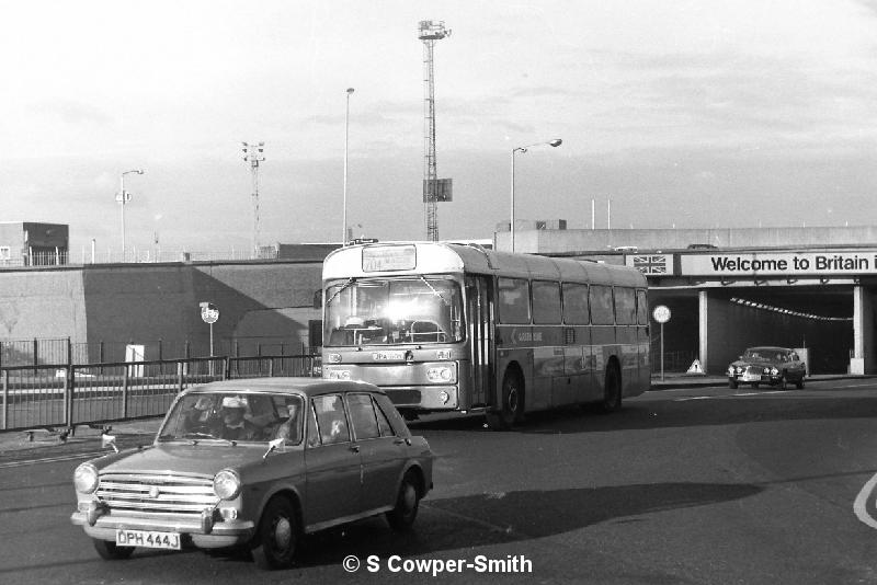 BW22,37,RP060,704,WINDSOR,HEATHROW,JAN 1978.JPG