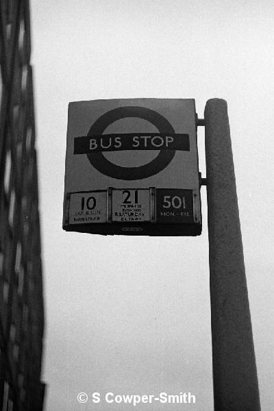 BW23,09,,,,LONDON BRIDGE BUS STOP,15 JAN 78.JPG