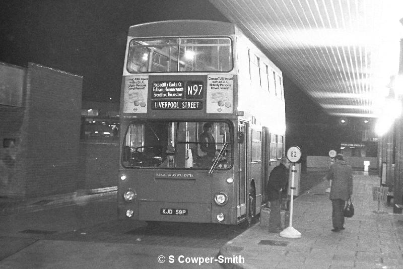 BW23,25,DMS2059,N97,HEATHROW AIRPORT CENTRAL,HEATHROW AIRPORT CENTRAL,28 JAN 78.JPG