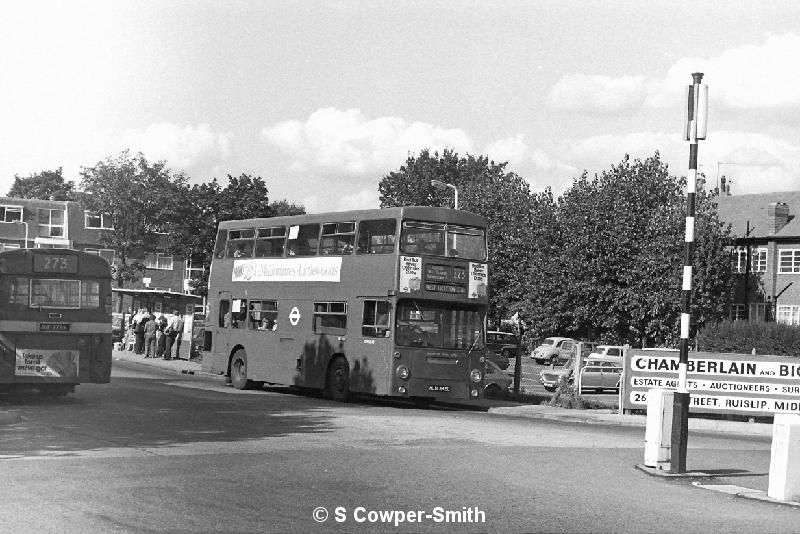 BW25,04,DMS1342,223,West Drayton Stn,Ruislip Station,Sept 1977.JPG