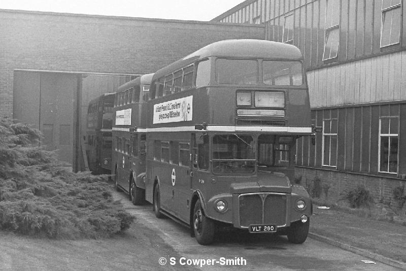 BW25,30,RM0290,,,Aldenham,Sept 1977.JPG