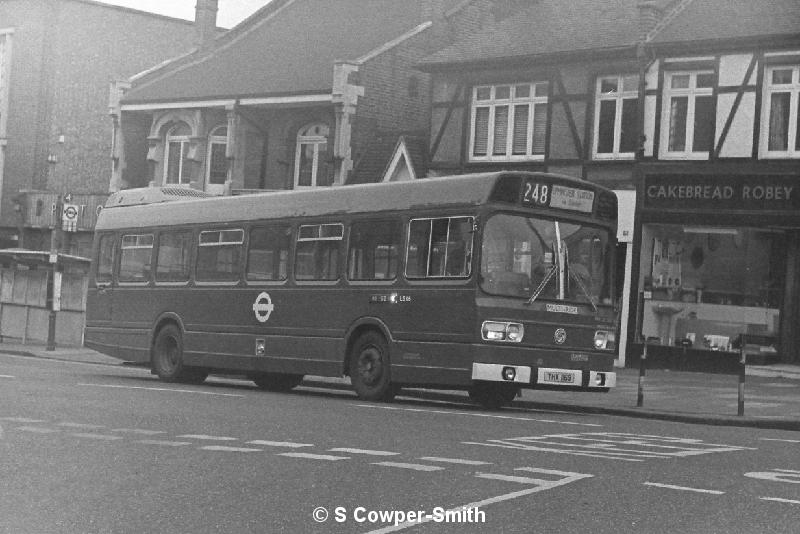 BW27,10,LS116,248,UPMINSTER STATION VIA CRANHAM,UPMINSTER STATION RD,260278.JPG