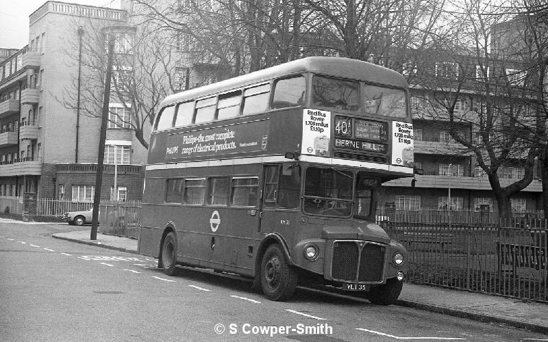 BW28,25,RM0035,40A,Herne Hill Post Office,Stepney Arbour Square,Mar 1978.jpg