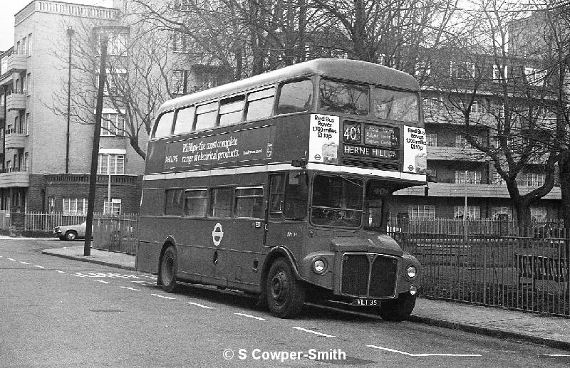 BW28,26,RM0035,40A,Herne Hill Post Office,Stepney Arbour Square,Mar 1978.jpg