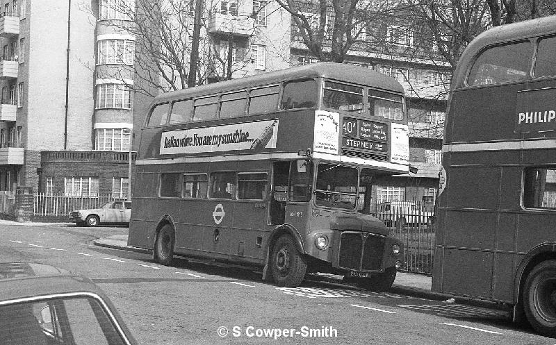 BW28,27,RM1213,40A,Stepney Arbour Square,Stepney Arbour Square,Mar 1978.jpg