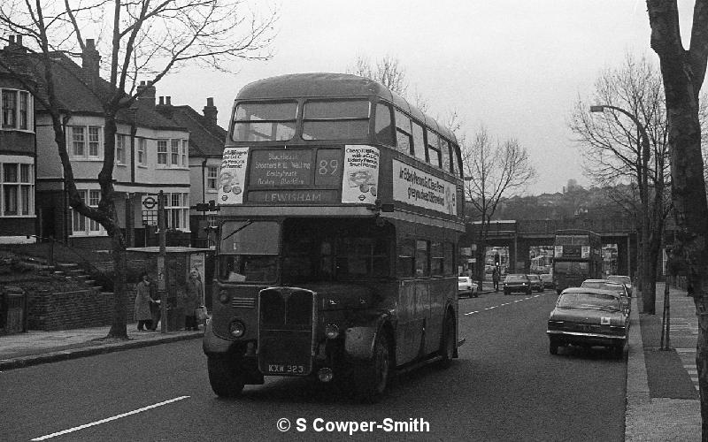 BW29,33,RT1677,89,Lewisham,Well Hall Rd,031978.jpg