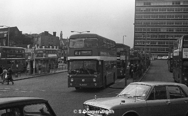 BW30,21,AN124,408,Effingham Sir Douglas Haig,West Croydon Bus Stn,Mar 78.jpg