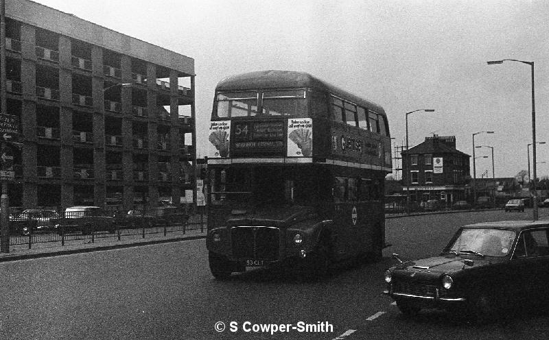 BW30,30,RM1053,54,Woolwich Arsenal Stn,Wellesley Rd Croydon,Mar 78.jpg