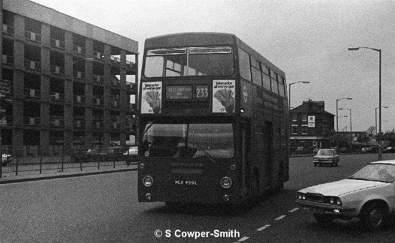 BW30,31,DMS0499,233,West Croydon And Roundshaw,Wellesley Rd Croydon,Mar 78.jpg