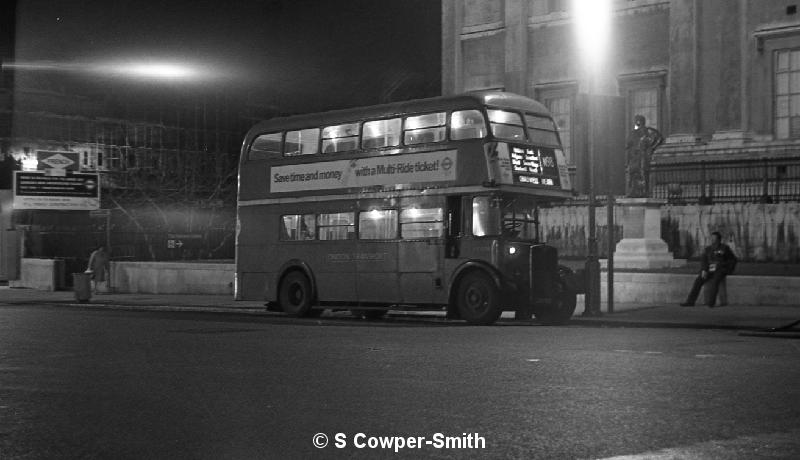 BW31,15,RT0939,N98,Chadwell Heath,Trafalgar Sq,Apr 78.jpg