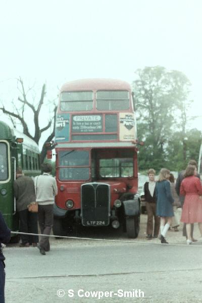 CL01,11,RT4165,,,Syon Park,081976.JPG