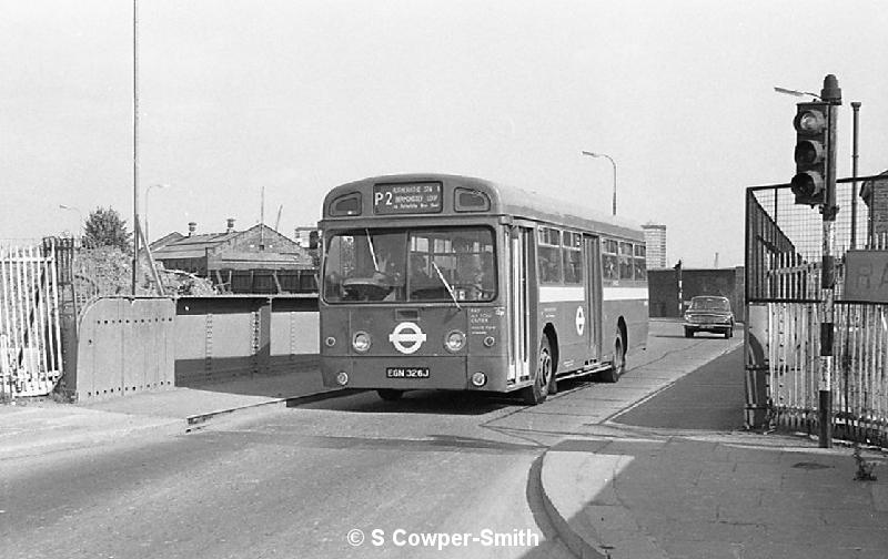 P2,BW59,18,SMS326,P2,ROTHERHITHE STN & BERMONDSEY LOOP,REDRIFF ROAD,AUG1978.jpg