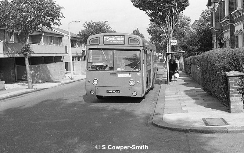 P3,BW59,20,SMS831,P3,PECKHAM & NUNHEAD CIRCULAR,IVYDALE RD,AUG1978.jpg