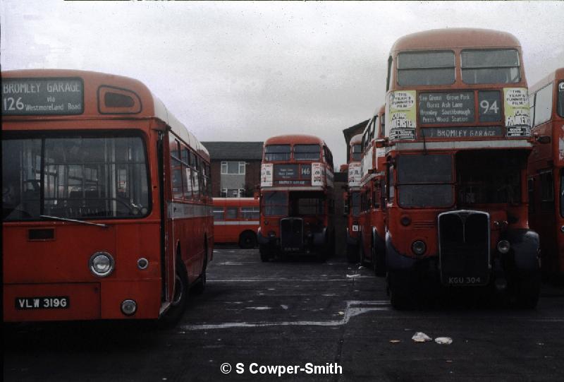 S01,03,RT2275,BROMLEY GARAGE,041975.jpg