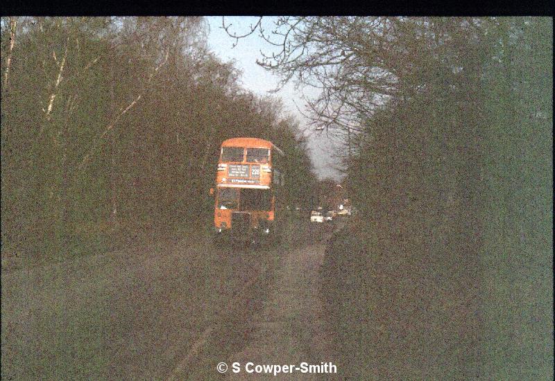 S01,10,RT851,FNS,CHISLEHURST,228,ELTHAM WELL HALL STN,041975.jpg