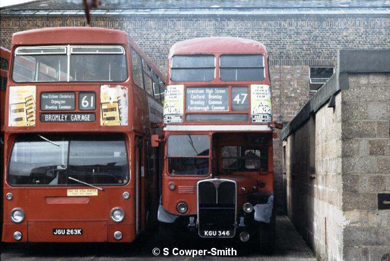 S01,16,BROMLEY GARAGE YARD,041975.jpg