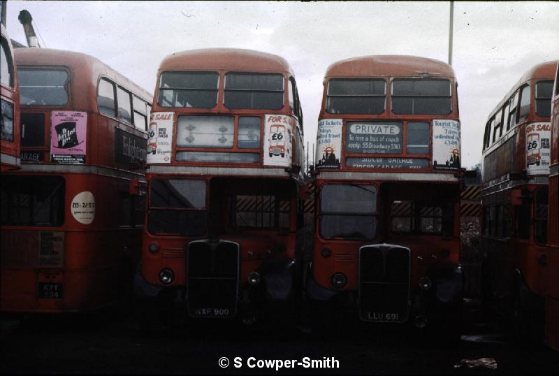 S01,18,SIDCUP GARAGE YARD VARIOUS RT'S,041975.jpg