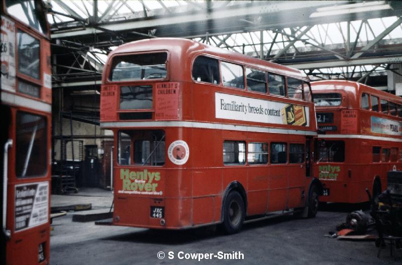 S01,24,RT637,INSIDE SIDCUP GARAGE,041975.jpg