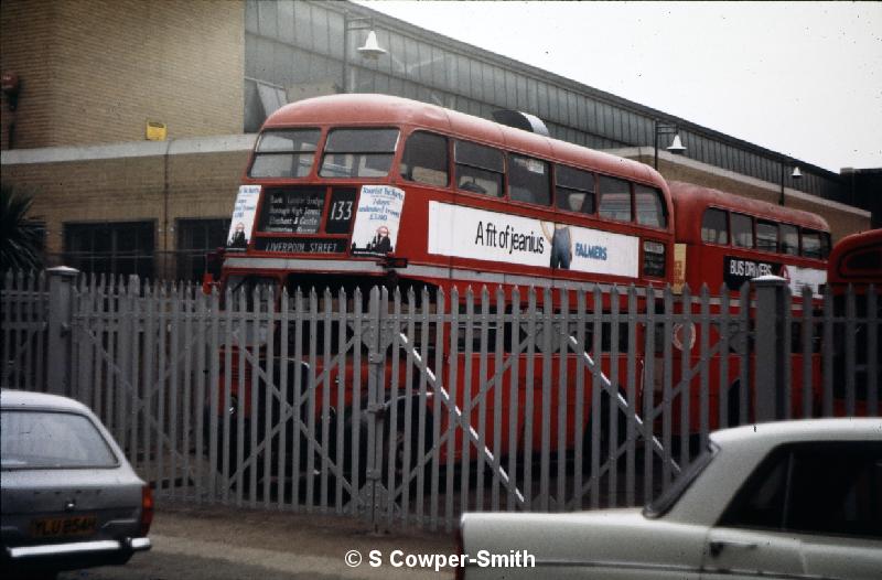 S06,24 RT4254 Q GARAGE 1975.jpg