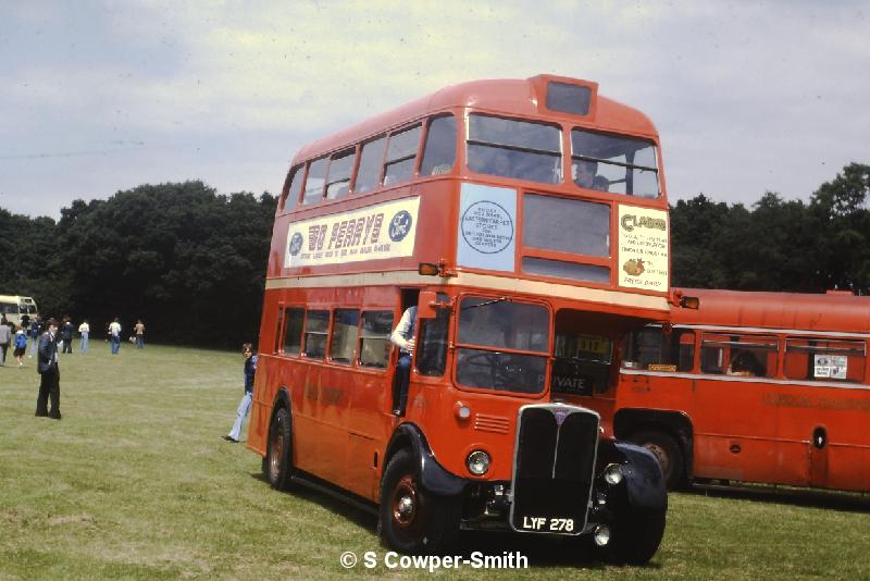 S21,23 RT2553 HILLINGDON SHOW 1977.JPG