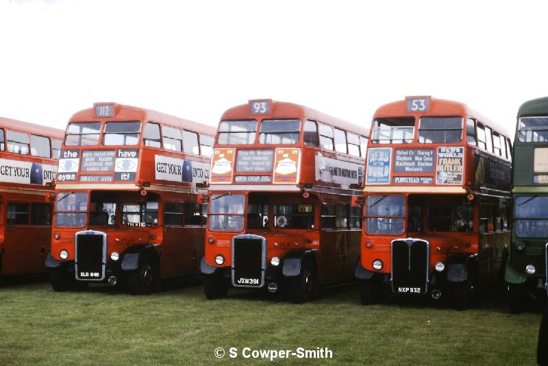 S21,29 RTL0453 RTL68 RT4680 HILLINGDON SHOW 1977.JPG