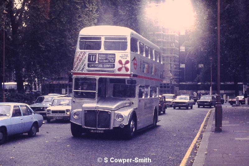 S25,02 RM1896 SRM14 11 LIVERPOOL ST PARLIAMENT SQ 1977.JPG