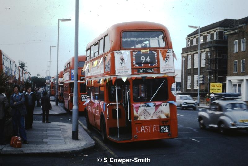 S27,09 RT0422 94 Catford Garage Bromley High St Last Day RT 25081978.JPG