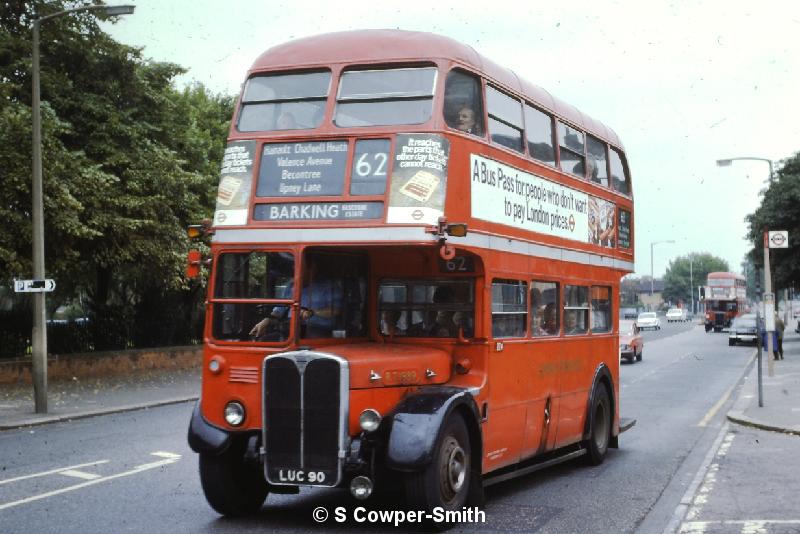 S27,22 RT1989 62 Barking Gascoinne Estate Longbridge Rd 091978.JPG