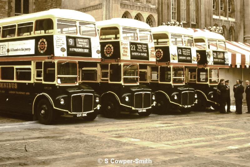 S28,02 Lineup At Guildhall 02031979.JPG