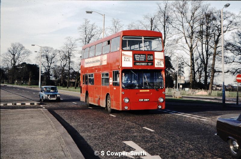 S41,06,DMS2218,228,CHISLEHURST GORDON ARMS,SIDCUP CHISLEHURST RD,1981 OR 2.jpg