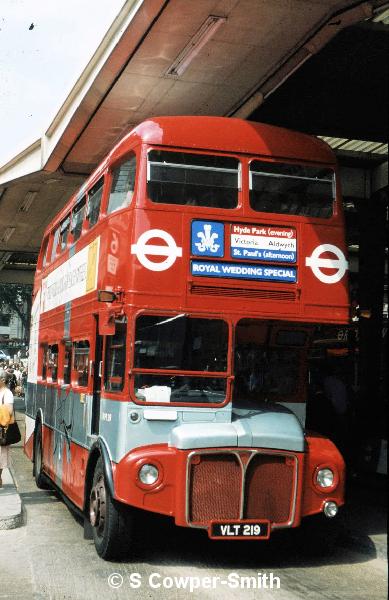 SPECIAL,S39,43,RM0219,SPECIAL,,VICTORIA BUS STN,28Jul81.jpg