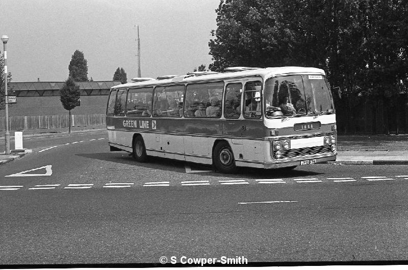 TOUR,BW54,33,PX12,TOUR,TOUR,BROMLEY COMMON CROWN BR2,01081978.jpg