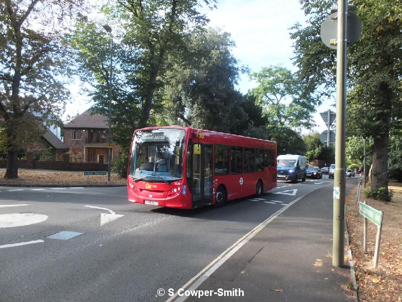 Buses Bickley 1 310816.JPG