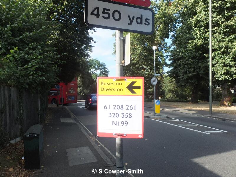 Buses On Diversion Bickley 8 310816.JPG
