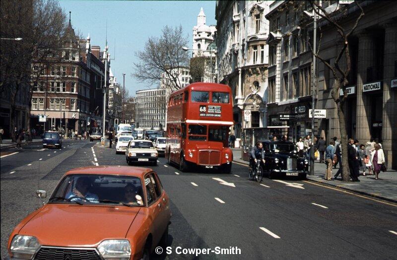 RM13 68 South Croydon Garage 1981.jpg