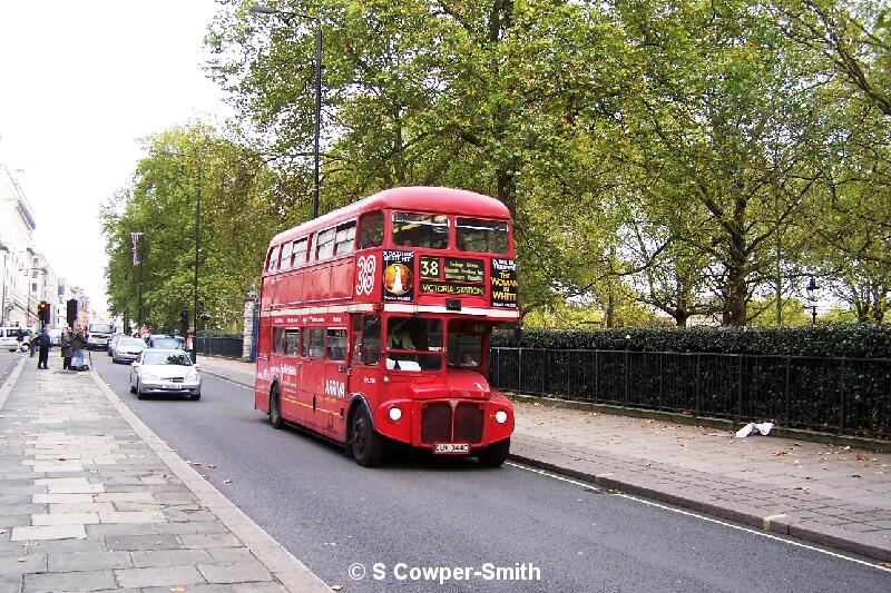 RML2344 FOS 38 Victoria Station Piccadily 281005.JPG