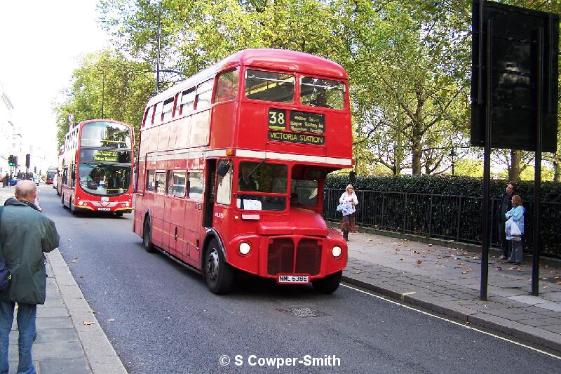 RML2368 FOS 38 Victoria Station Piccadily 281005.JPG