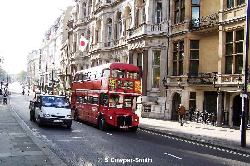 RML2370 FOS 38 Clapton Pond Piccadilly 281005.JPG